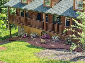 Moonlight Woods Cabin. Beautiful & Relaxing.